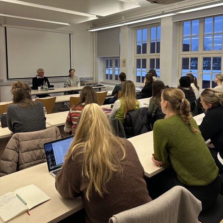 Im Gespraech mit Anna van Koetveld