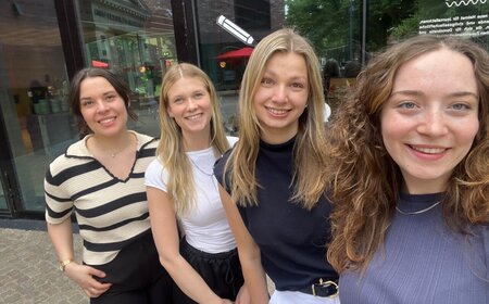 Team Selfie nach Endpraesentation