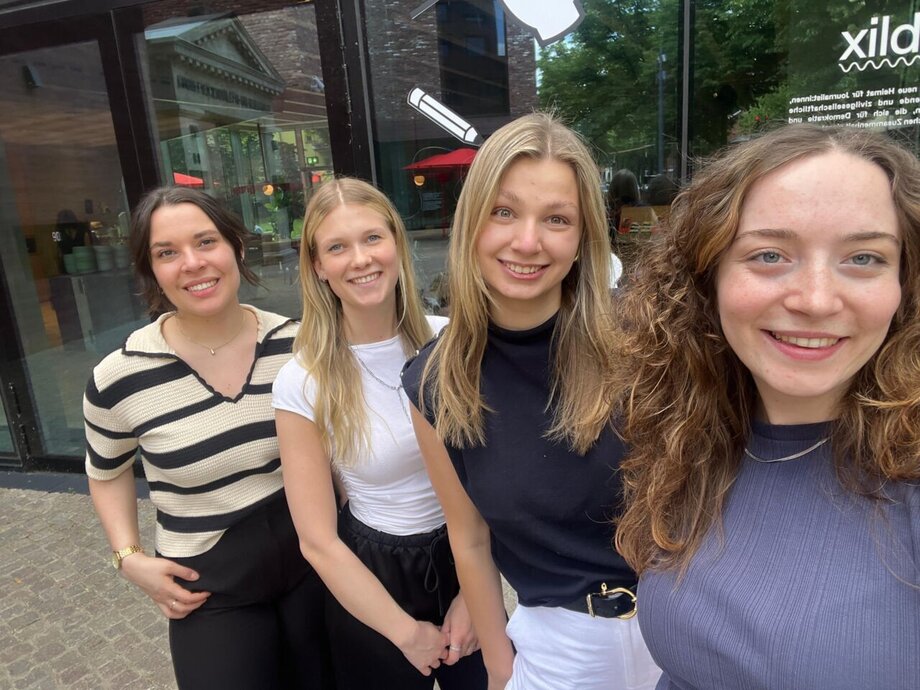 Team Selfie nach Endpraesentation
