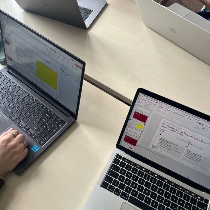 Arbeit an Praesentationsfolien