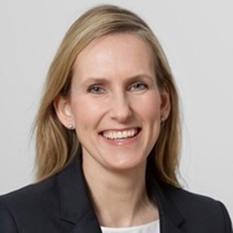 Beatrice Brunn 220X220