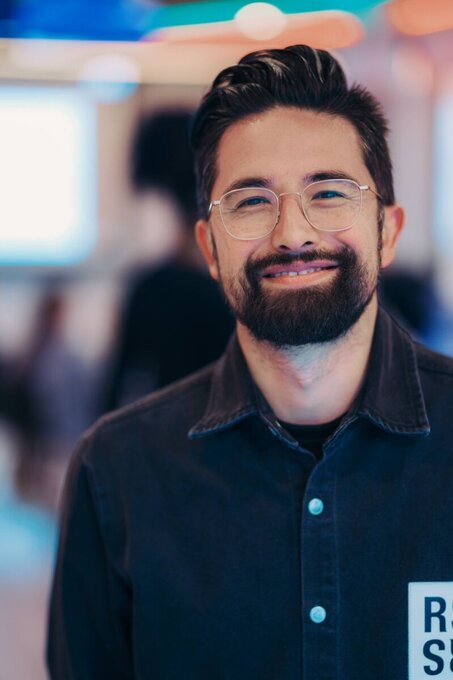 Alexander Bressel BY DANIEL SCHUA